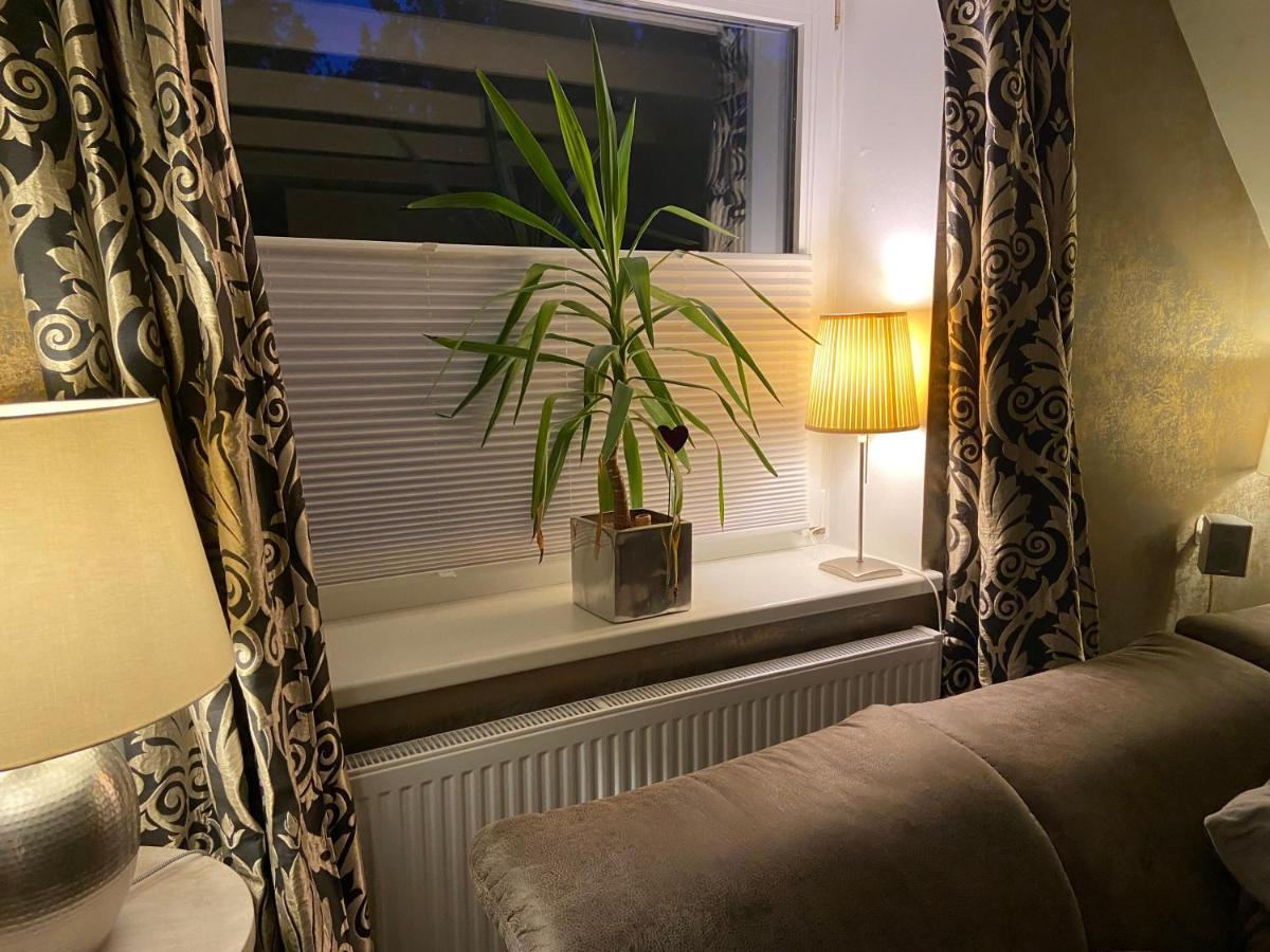 Hoch Hamburg, Ein Traum Unterm Dach Apartamento Geesthacht Exterior foto
