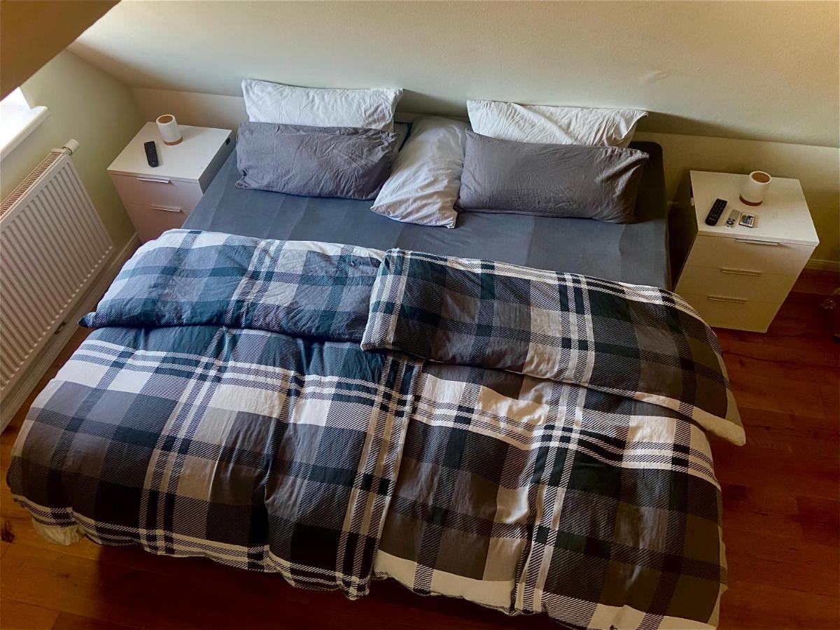 Hoch Hamburg, Ein Traum Unterm Dach Apartamento Geesthacht Exterior foto